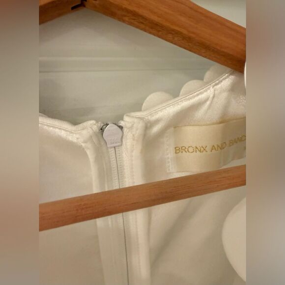 NWOT BRONX AND BANCO Estelle White Mini Dress , Elegant Floral Dress - Picture 10 of 16